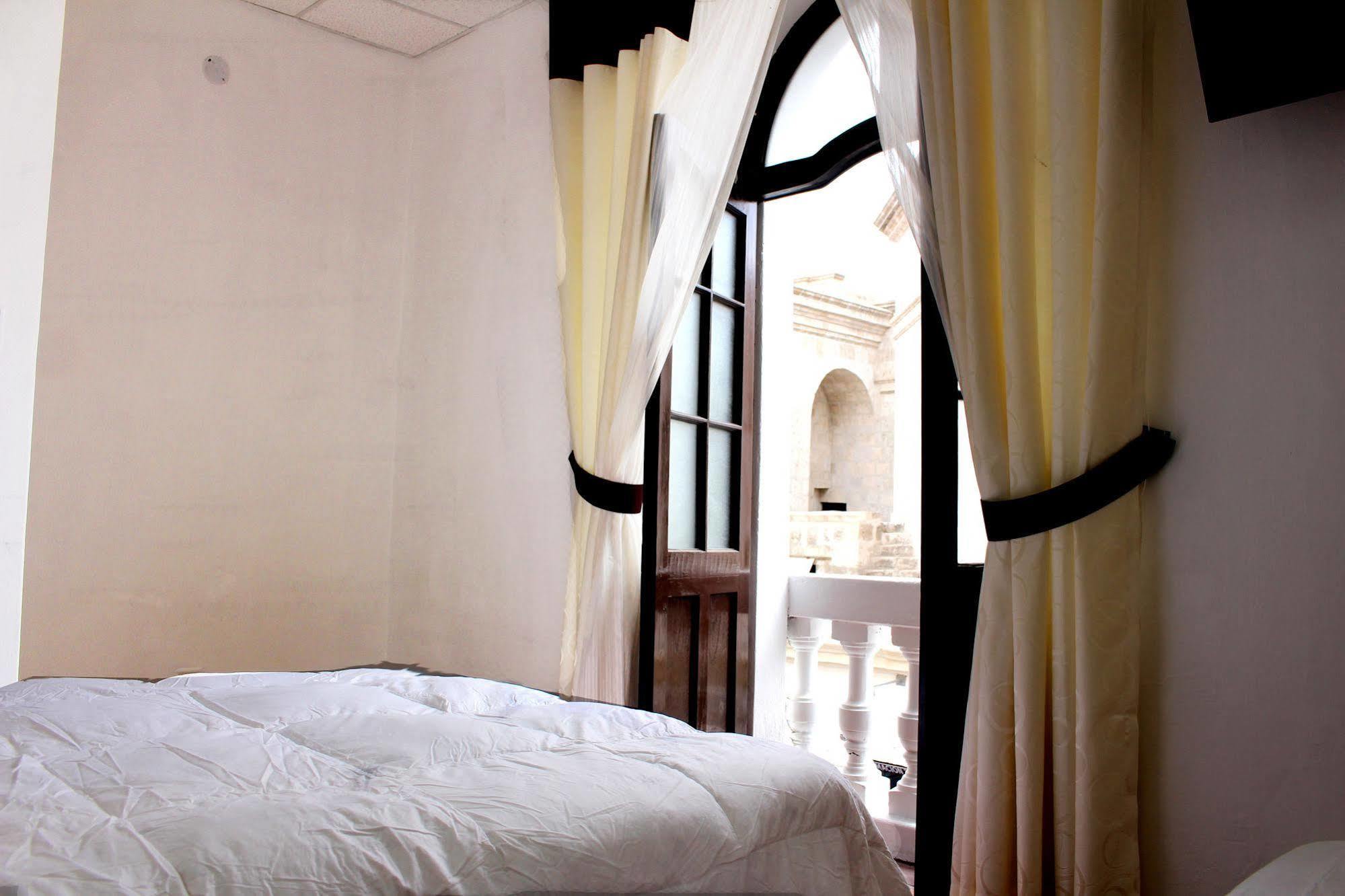 Catedral Hotel อาเรกิปา ภายนอก รูปภาพ